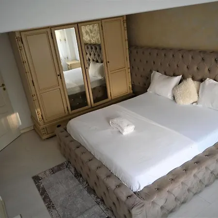 2 Cam Apartament